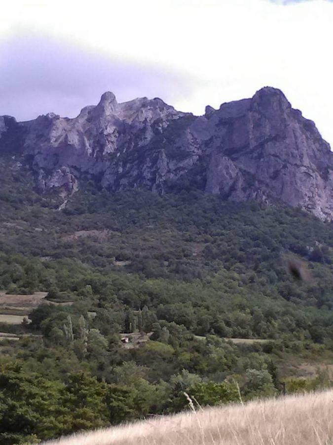 Le Gite De Cristal Proche Bugarach Granes Екстериор снимка